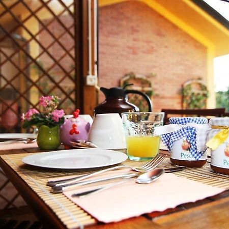 Agriturismo Di Paterno サルツァーナ エクステリア 写真