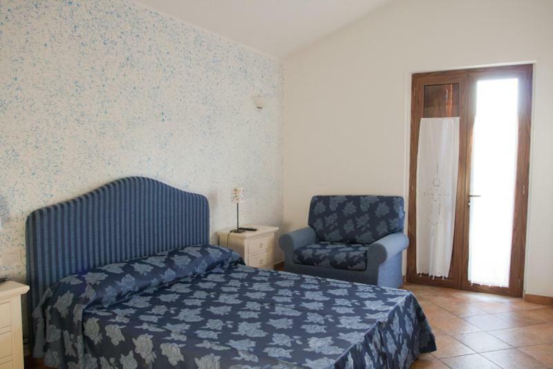 Agriturismo Di Paterno サルツァーナ エクステリア 写真